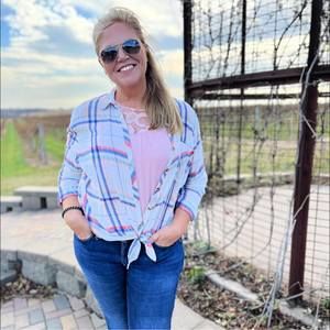 Meet your Posher, Lisa